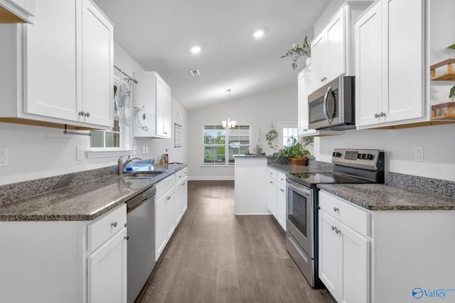 2456 Bell Manor Drive, Huntsville, AL 35803