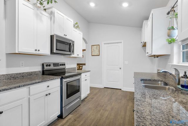 2456 Bell Manor Drive, Huntsville, AL 35803
