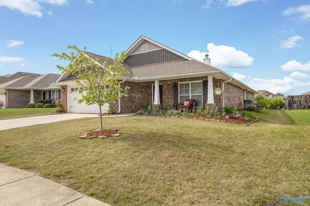 2456 Bell Manor Drive, Huntsville, AL 35803