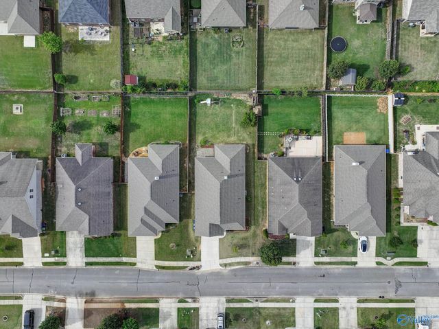 2456 Bell Manor Drive, Huntsville, AL 35803