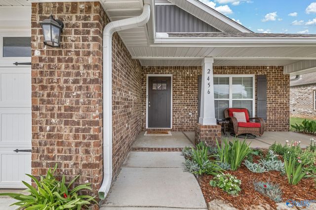 2456 Bell Manor Drive, Huntsville, AL 35803