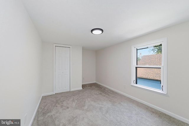 18 W 6TH AVE, Pine Hill, NJ 08021