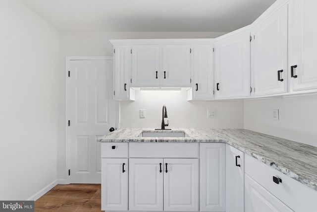 18 W 6TH AVE, Pine Hill, NJ 08021