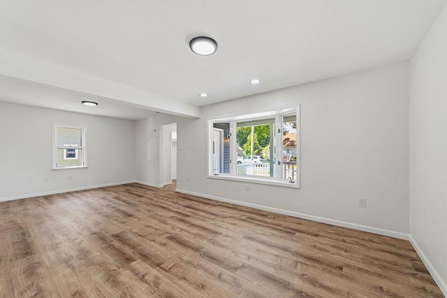 18 W 6TH AVE, Pine Hill, NJ 08021