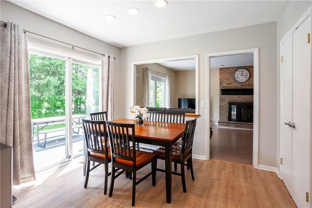 72 Caversham Woods, Pittsford, NY 14534