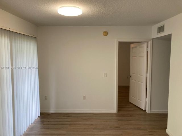 4271 San Marino Blvd 107, West Palm Beach, FL 33409