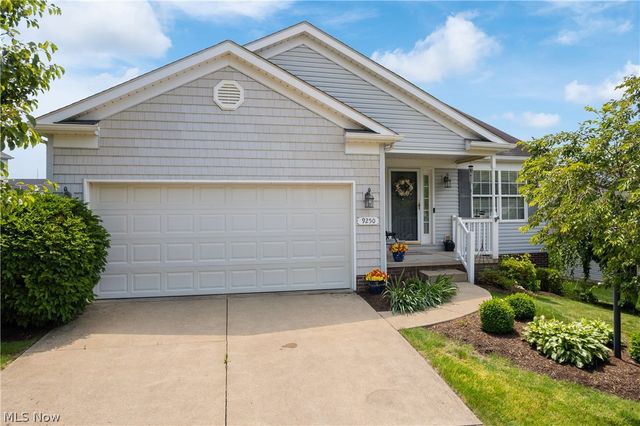 9250 Forest Trail Avenue NW, Massillon, OH 44647
