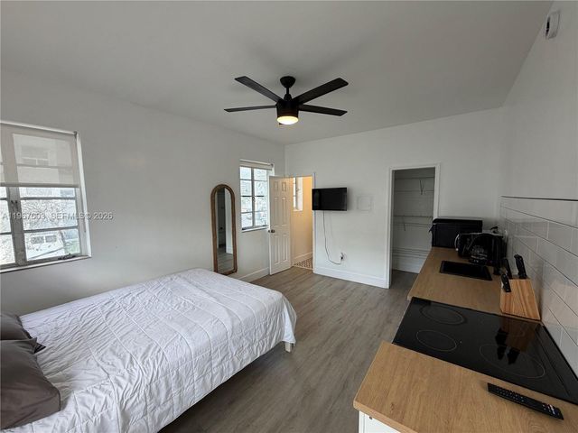 301 86th St 303-4A, Miami Beach, FL 33141