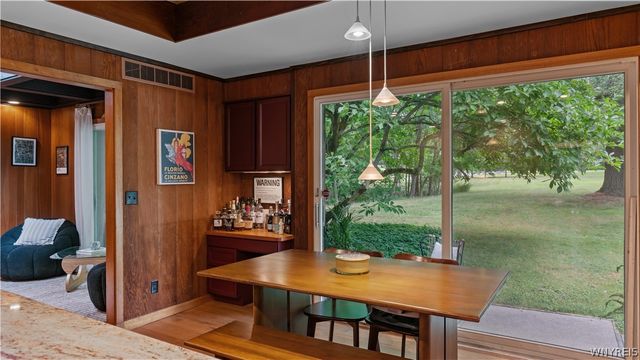 5 Lennys Lane, Orchard Park, NY 14127