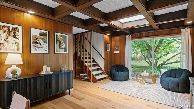 5 Lennys Lane, Orchard Park, NY 14127
