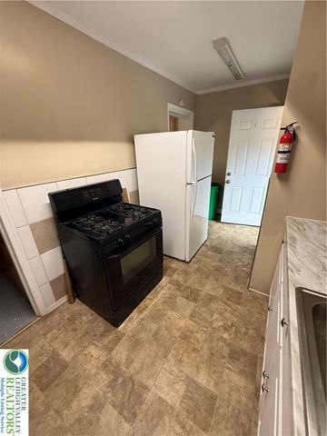 832 Chestnut Street, Allentown City, PA 18102