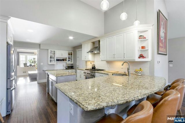 528 Baylor Avenue, River Vale, NJ 07675