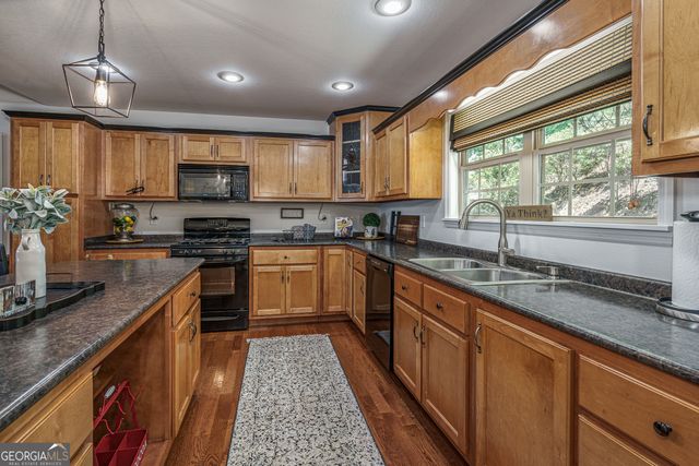 762 Mary King Mountain Drive, Murphy, NC 28906