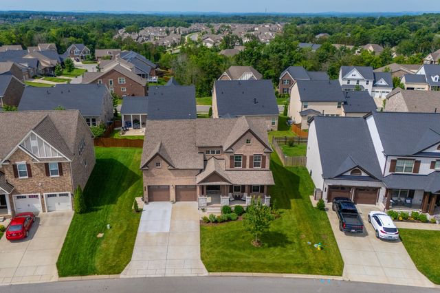 808 Ava Ln, Mount Juliet, TN 37122