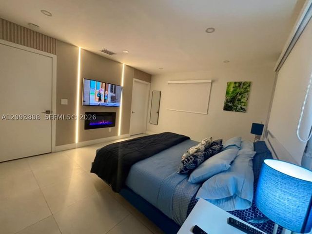 7181 Sheridan St, Hollywood, FL 33024
