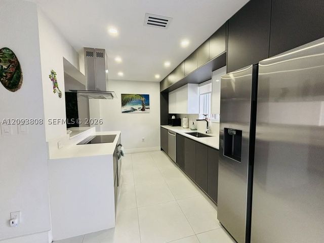 7181 Sheridan St, Hollywood, FL 33024