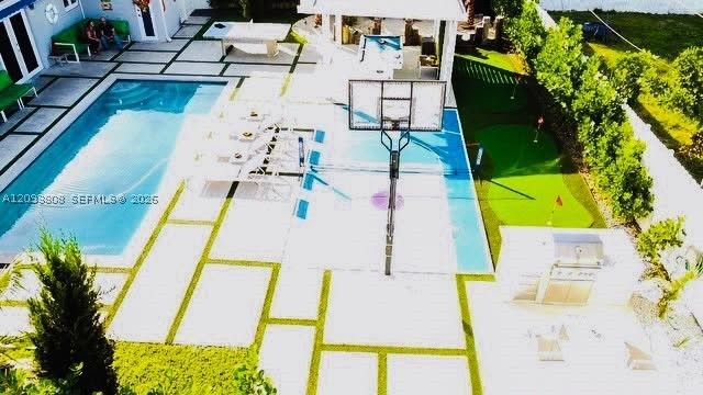 7181 Sheridan St, Hollywood, FL 33024