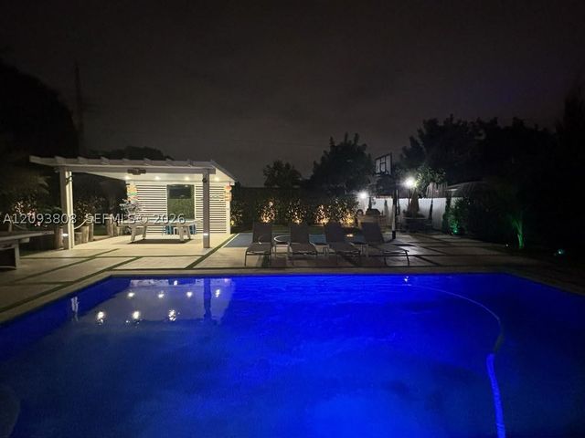 7181 Sheridan St, Hollywood, FL 33024