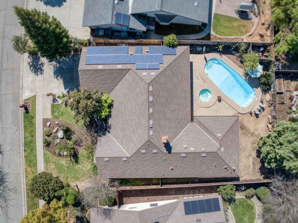 Image 35 of property listing at 8417 N Del Mar Avenue, Fresno, CA 93711