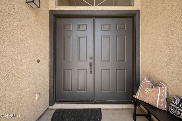 1812 E SAGEBRUSH Street, Gilbert, AZ 85296