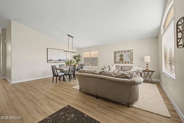 1812 E SAGEBRUSH Street, Gilbert, AZ 85296