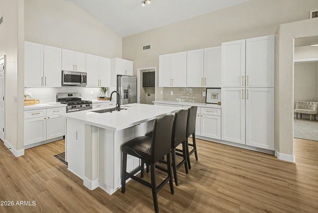 1812 E SAGEBRUSH Street, Gilbert, AZ 85296