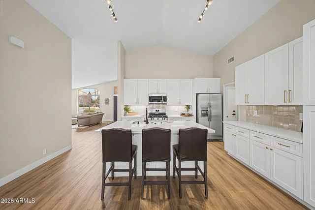 1812 E SAGEBRUSH Street, Gilbert, AZ 85296