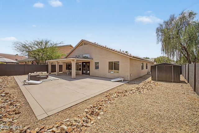 1812 E SAGEBRUSH Street, Gilbert, AZ 85296