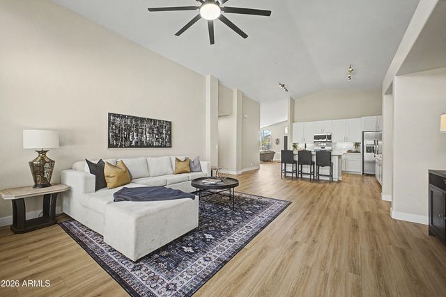 1812 E SAGEBRUSH Street, Gilbert, AZ 85296