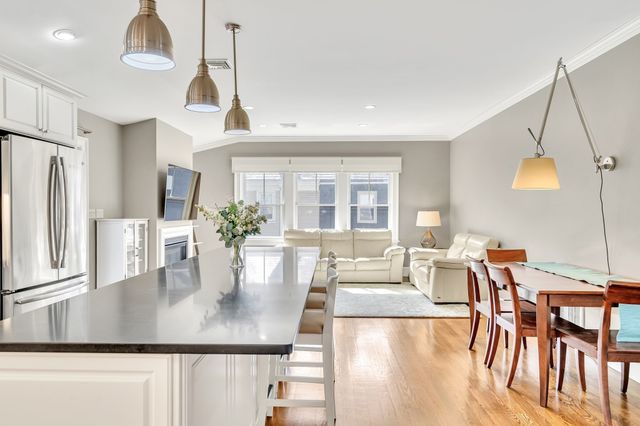 20 Waban St 2, Newton, MA 02458