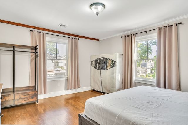 20 Waban St 2, Newton, MA 02458