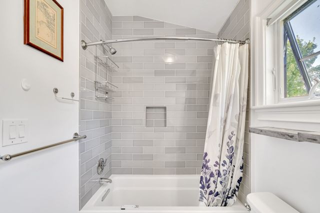 20 Waban St 2, Newton, MA 02458