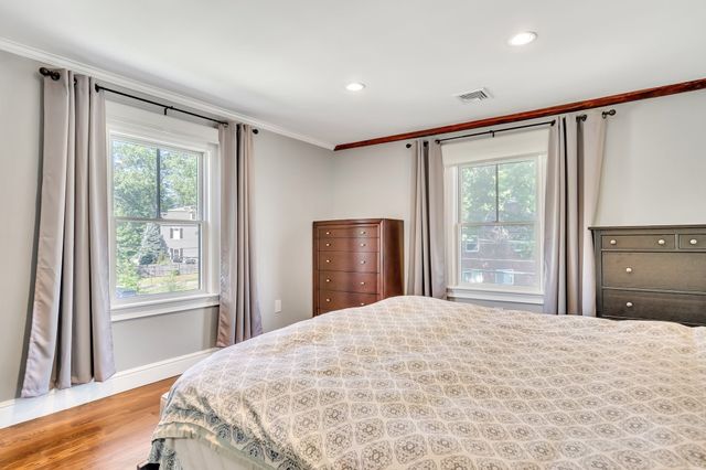 20 Waban St 2, Newton, MA 02458