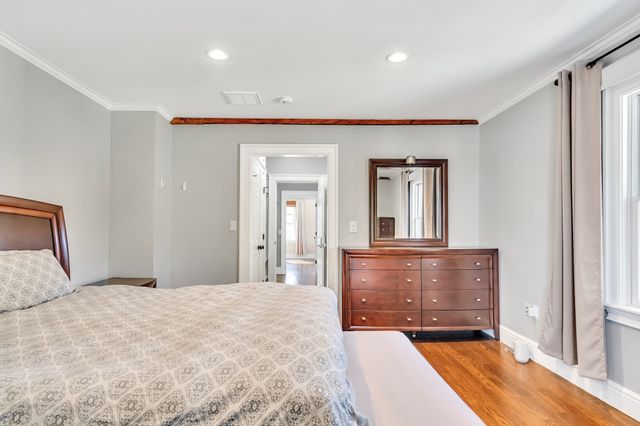 20 Waban St 2, Newton, MA 02458