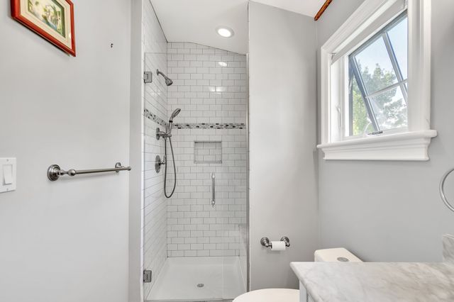 20 Waban St 2, Newton, MA 02458
