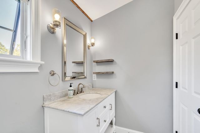 20 Waban St 2, Newton, MA 02458