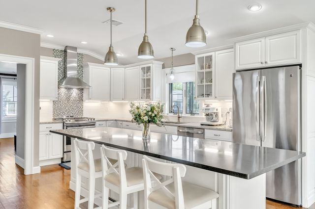 20 Waban St 2, Newton, MA 02458