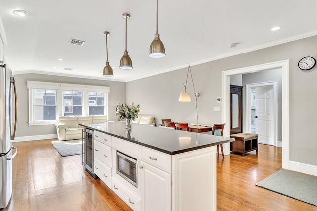 20 Waban St 2, Newton, MA 02458