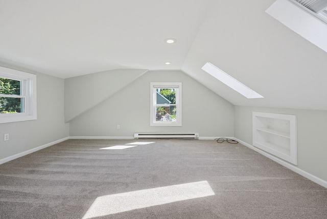 191 Whitins Rd, Sutton, MA 01590