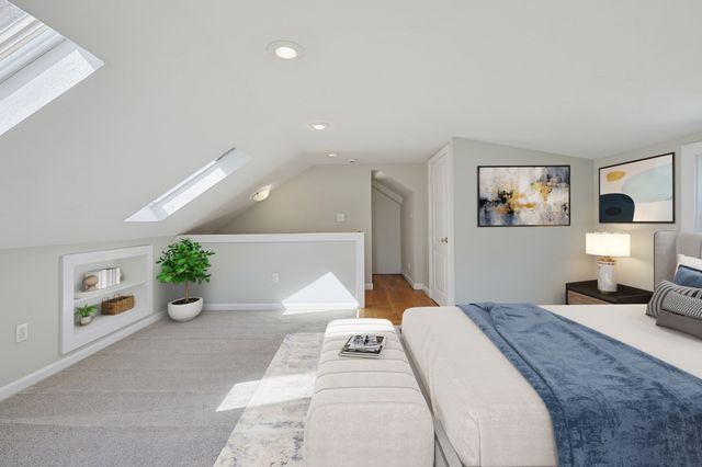 191 Whitins Rd, Sutton, MA 01590