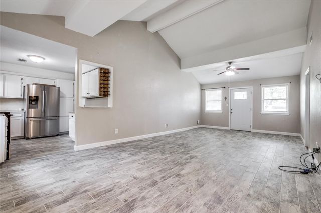 908 Redberry Hill Road, Baytown, TX 77521