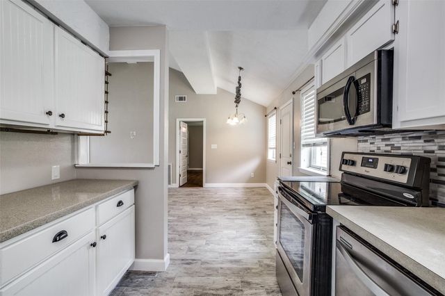 908 Redberry Hill Road, Baytown, TX 77521