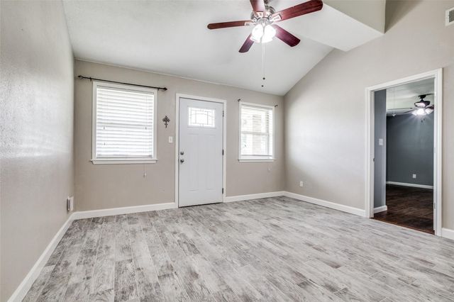 908 Redberry Hill Road, Baytown, TX 77521