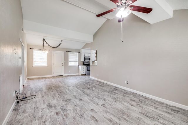 908 Redberry Hill Road, Baytown, TX 77521