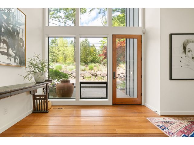 445 Nw SKYLINE Blvd, Portland, OR 97229