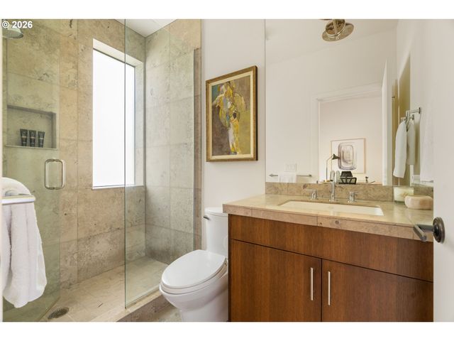 445 Nw SKYLINE Blvd, Portland, OR 97229