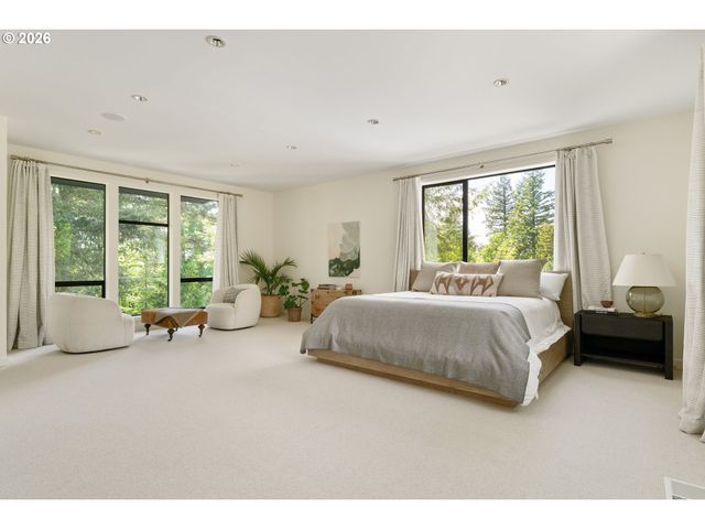 445 Nw SKYLINE Blvd, Portland, OR 97229
