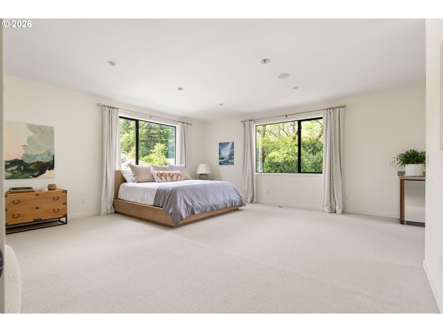 445 Nw SKYLINE Blvd, Portland, OR 97229