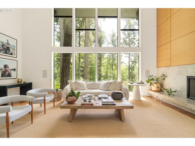 445 Nw SKYLINE Blvd, Portland, OR 97229