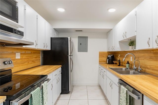 7933 E West Drive 1025, North Bay Village, FL 33141